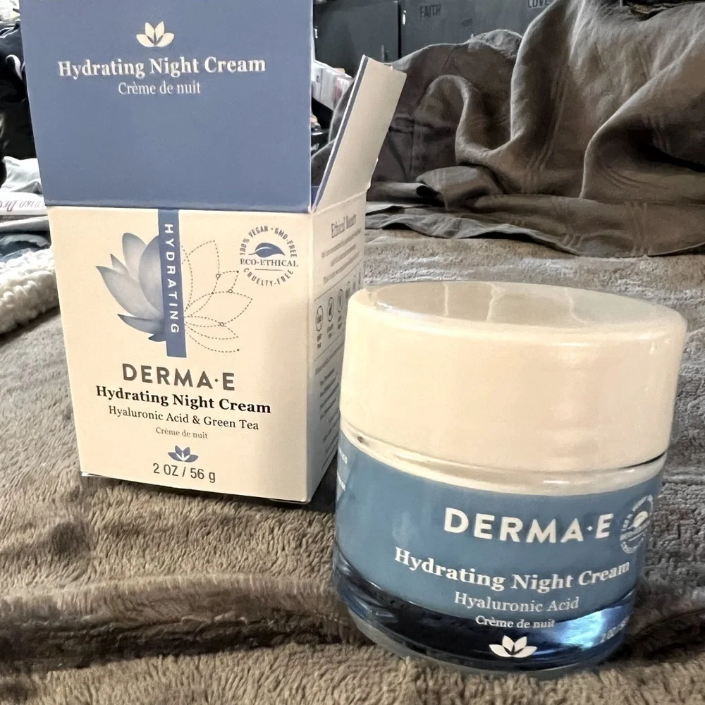 Derma-E Hydrating Night Cream-BRAND NEW​​​​